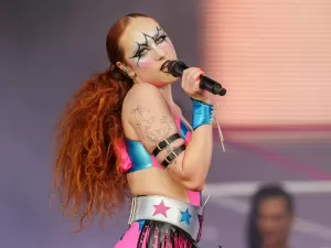 Quem é a drag queen lésbica que fez milhares de pessoas dançarem no Lolla?