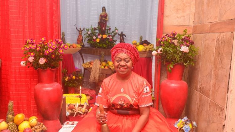 Mãe Gueth de Xangô, líder religiosa do terreiro Odju-oba Aláfia de Oya, em Canoas (RS) Mãe Gueth de Xangô, líder religiosa do terreiro Odju-oba Aláfia de Oya, em Canoas (RS)