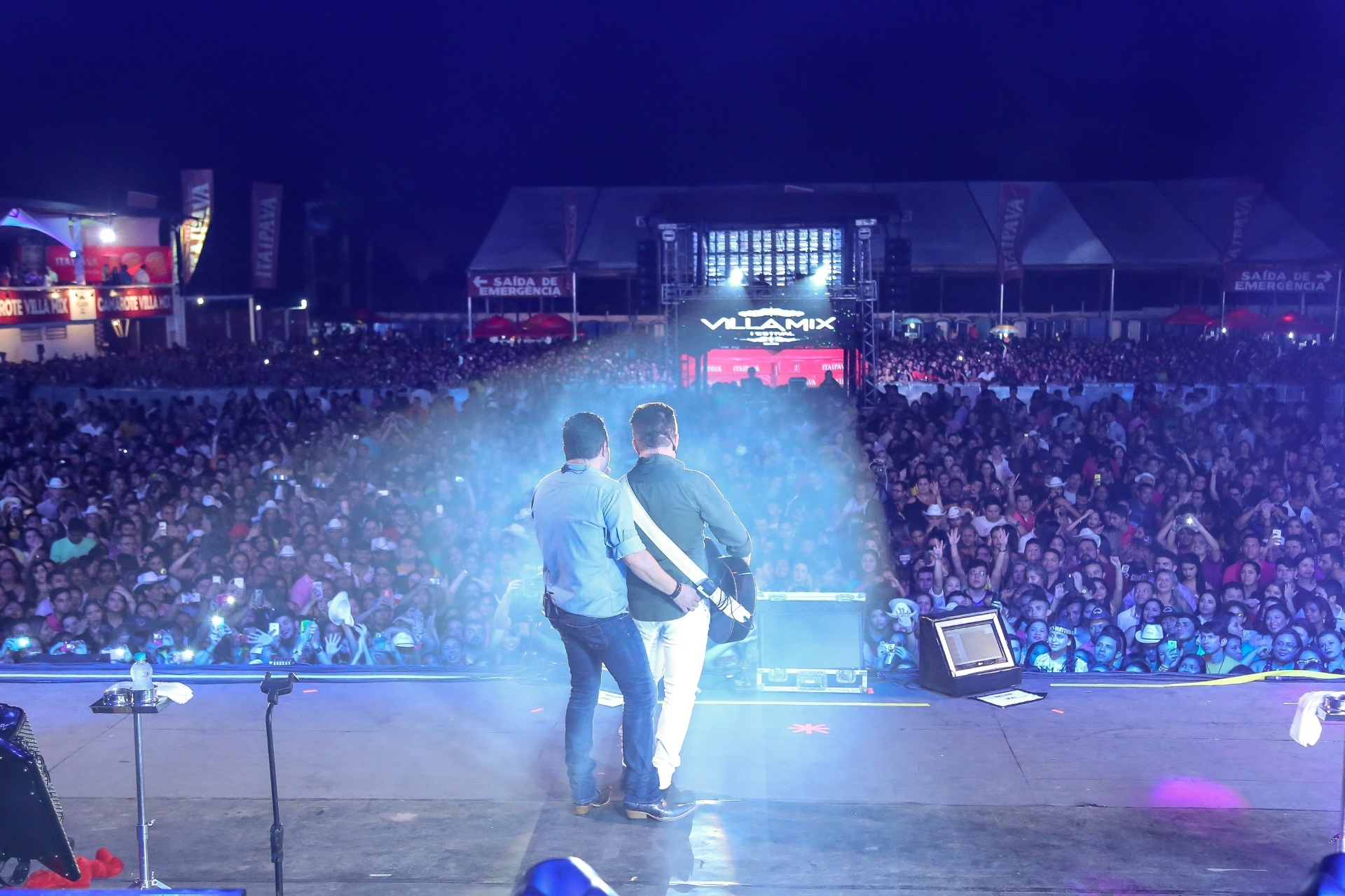 20.nov.2015 - A dupla sertaneja Bruno e Marrone se apresenta no festival Villa Mix, em Belém - Caio Duran / Azzi Agency / Divulgação