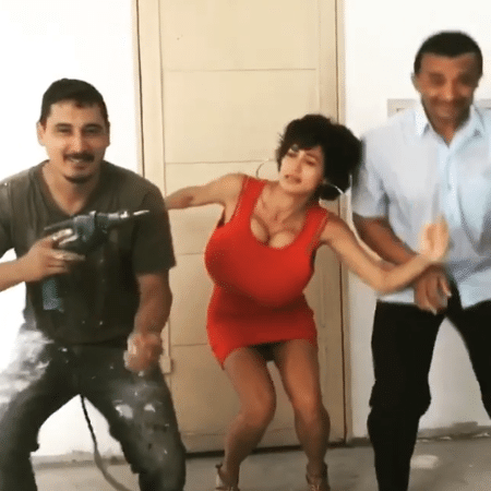 Nanda Costa imita seios gigantes de Jojo Todynho e requebra ao som de hit - Reprodução/Instagram