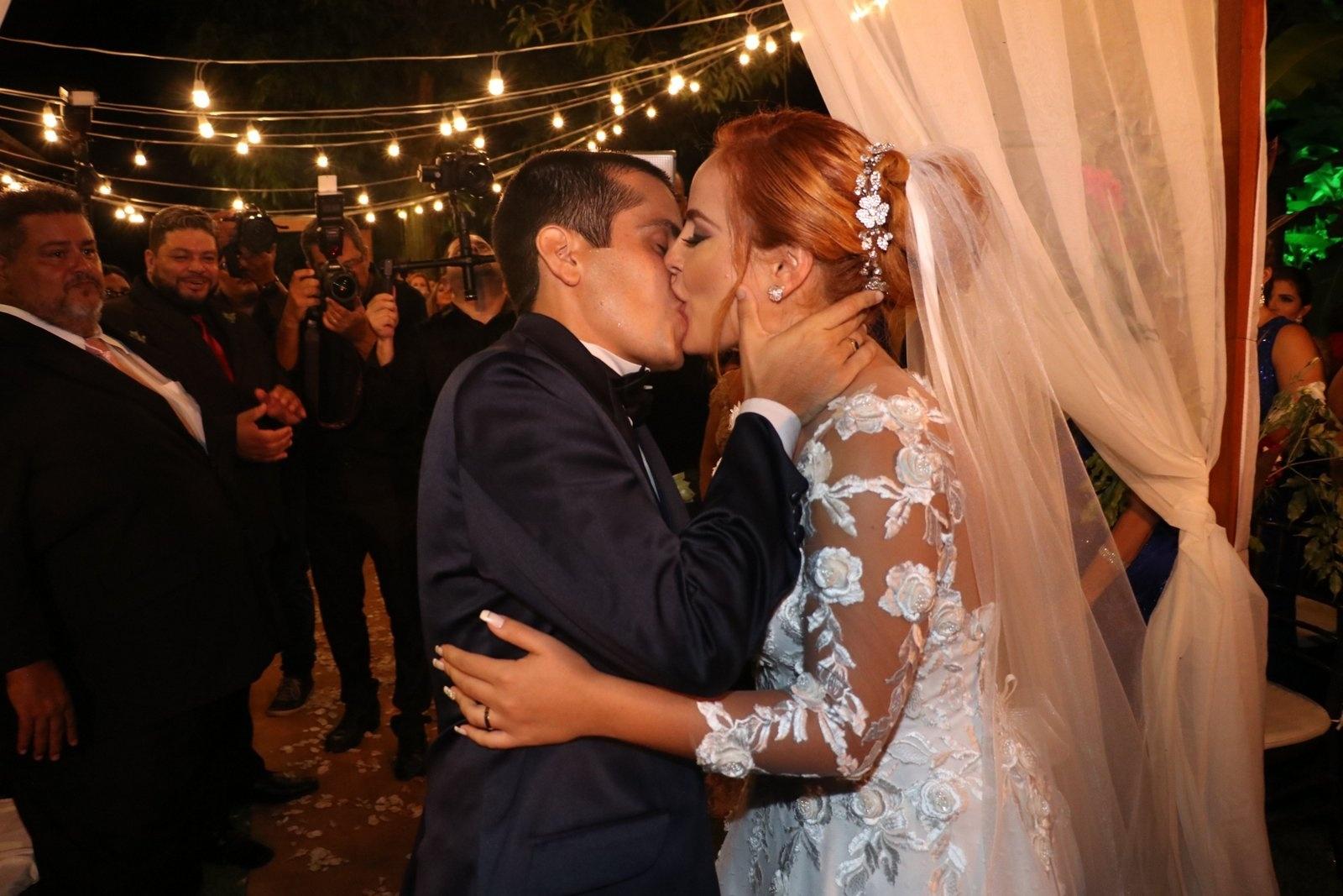 Casamento da cantora Bruninha - AgNews