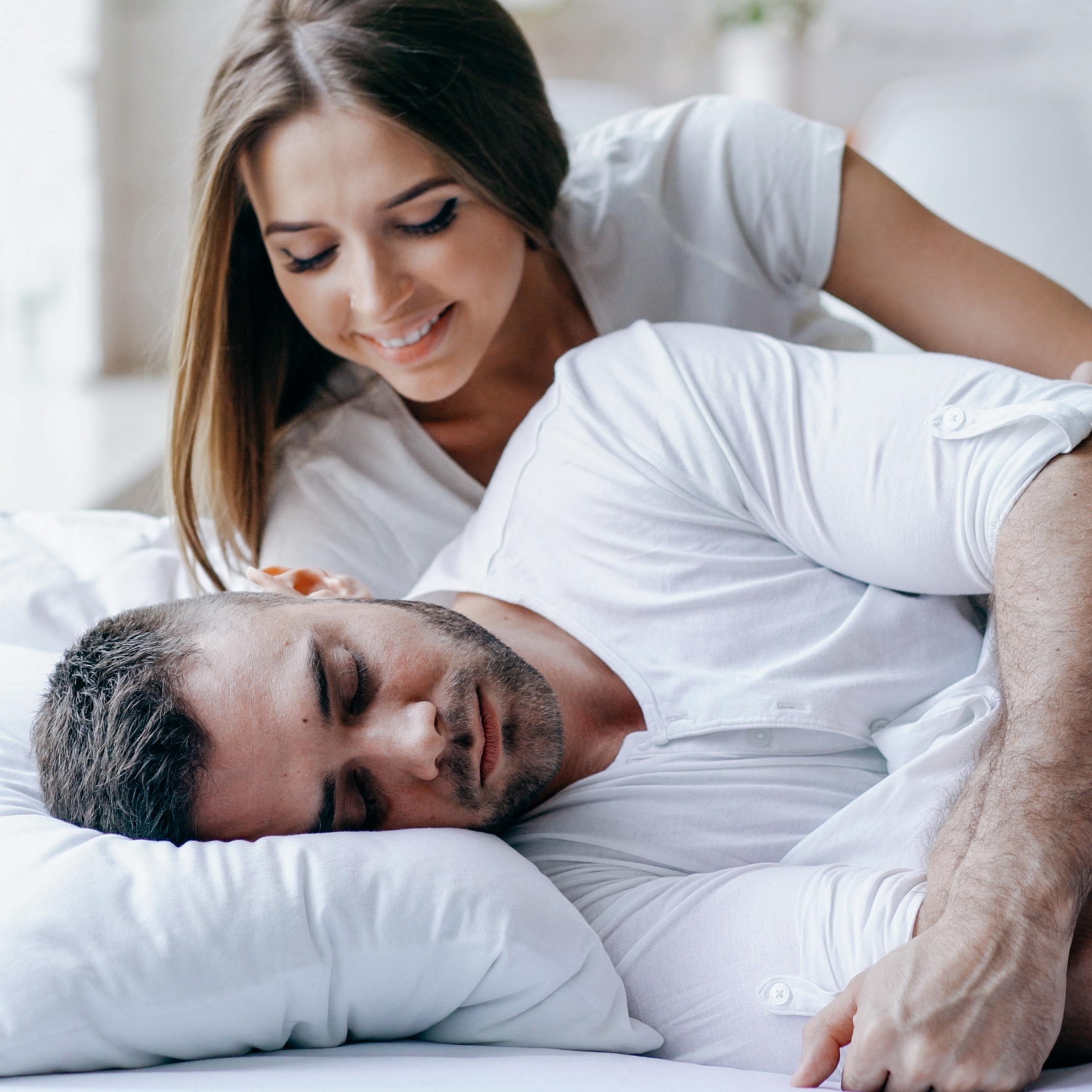 Sonhar com traição nem sempre é ruim: como interpretar a infidelidade
