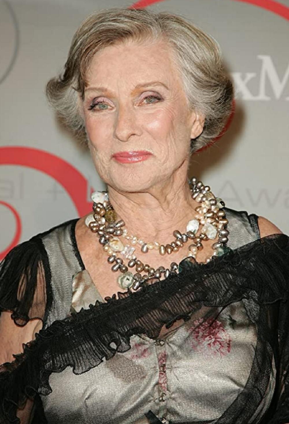 Cloris Leachman morreu de causas naturais - IMDB