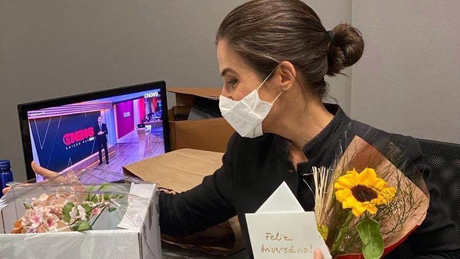Renata Vasconcellos ganha flores de aniversário - Reprodução/Instagram