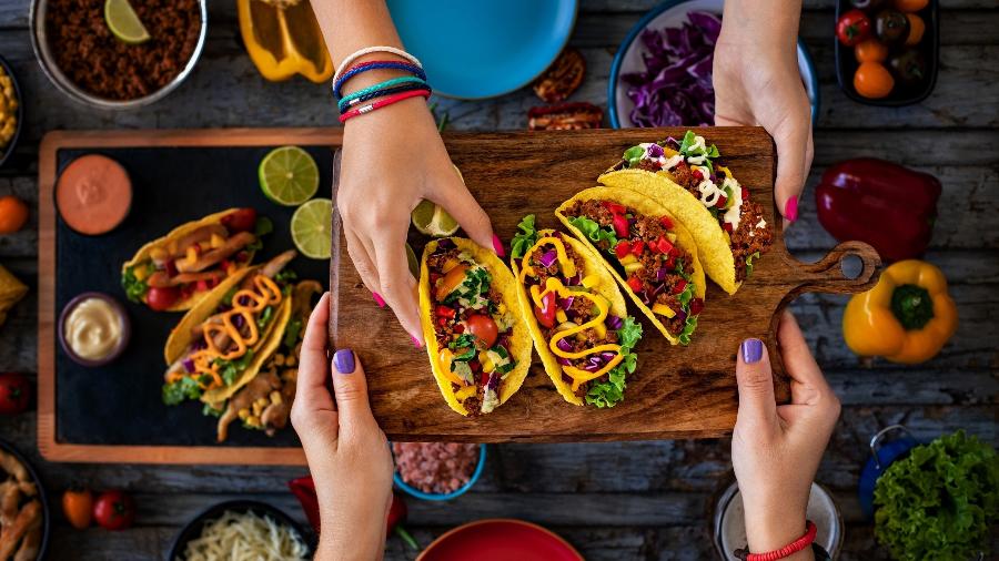 Antes e após provar as delícias, o "Diretor de Tacos" deverá avaliar por escrito a refeição, além de fazer fotos e vídeos - Gulcin Ragiboglu/Getty Images/iStockphoto