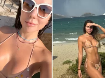Carolina Portaluppi aproveita dia de praia na Itália com biquíni florido