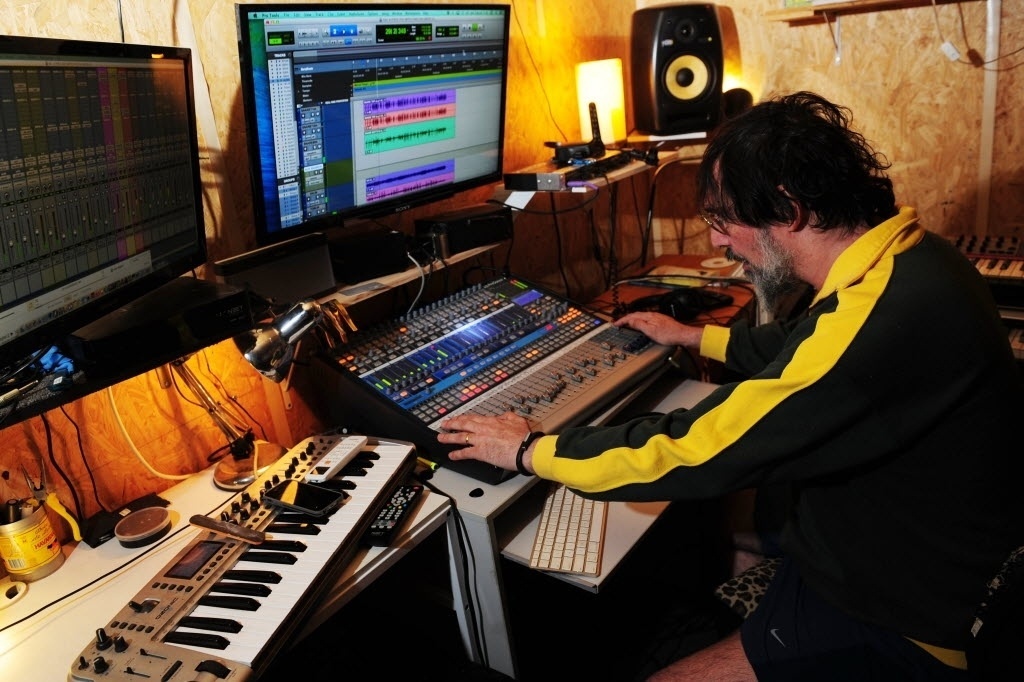 O cantor Lobão, que prepara o lançamento do álbum "Rigor e Misericórdia", via financiamento coletivo - Junior Lago/UOL