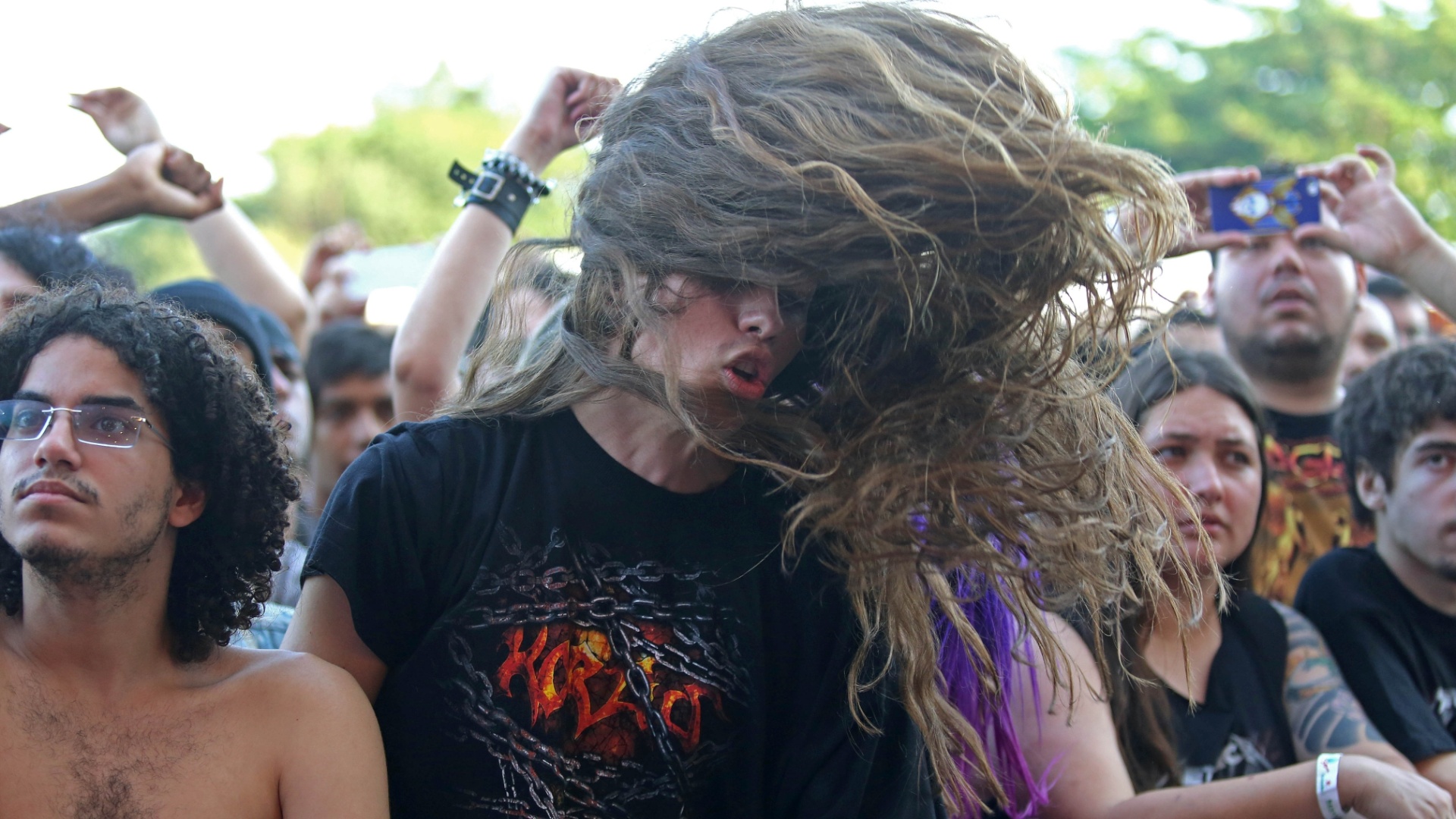 Headbangers batem cabeça em show no Rock in Rio, no início do "dia do metal" na Cidade do Rock - Fernando Maia/UOL