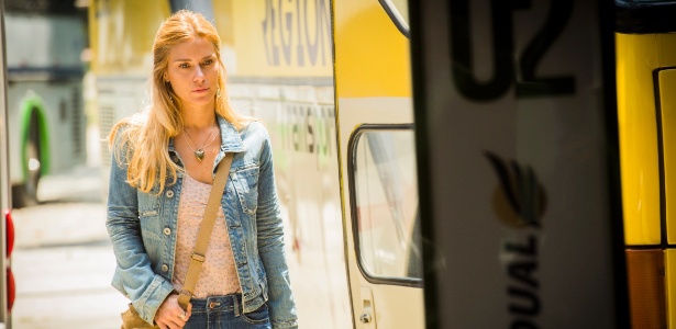 Lara, personagem de Carolina Dieckmann em "A Regra do Jogo", começa a aparecer no capítulo desta sexta-feira - João Miguel Júnior/TV Globo - João Miguel Júnior/TV Globo