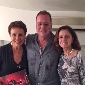 Marieta Severo e Analu Prestes com Luiz Fernando Guimarães - Divulgação - Divulgação