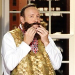 Ator Kevin Spacey durante performance no Tony Awards - Carlo Allegri/Reuters