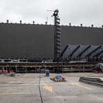 Detalhe da montagem do palco de Roger Waters, montado para ensaio técnico no Credicard Hall, zona sul de São Paulo - Simon Plestenjak/UOL