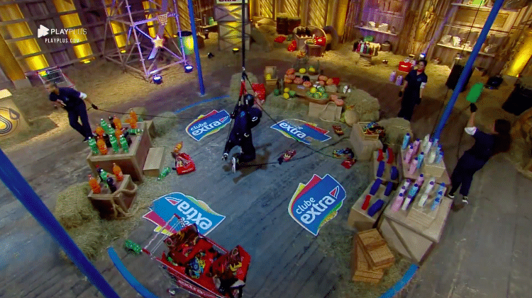 grupo água na prova de fogo - Reprodução/PlayPlus - Reprodução/PlayPlus