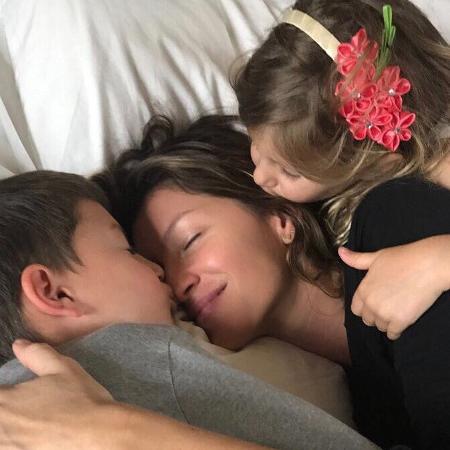 Gisele com os filhos - Reprodução/Instagram - Reprodução/Instagram
