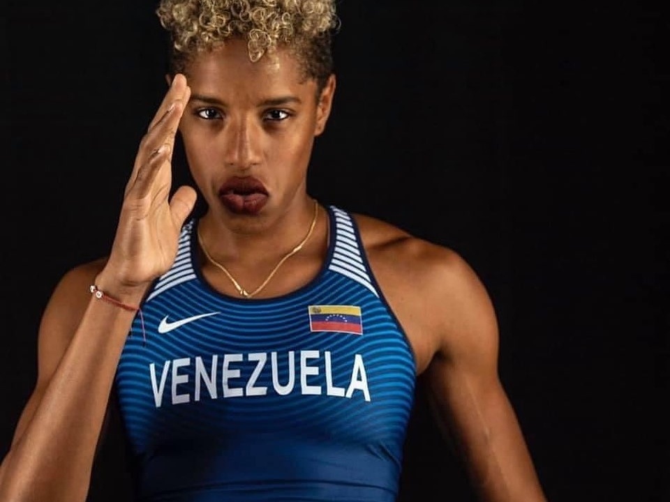 "Mantenha viva a esperança": 5 ensinamentos da venezuelana Yulimar Rojas 