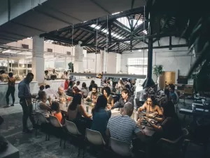 Fim do Futuro? Restaurante pede ajuda para prédio não virar estacionamento