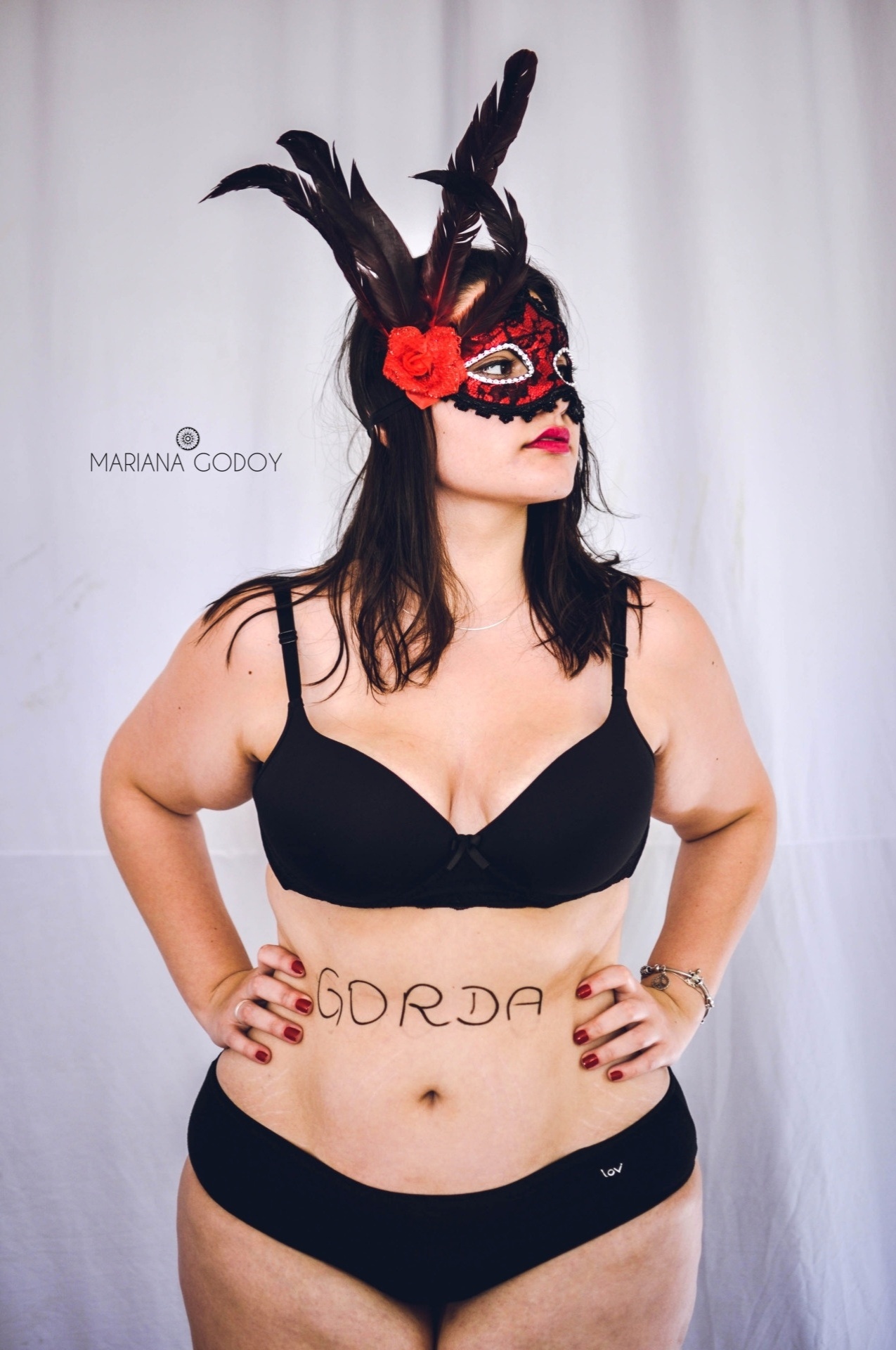 Ensaio sensual com mulheres gordas - Mariana Godoy