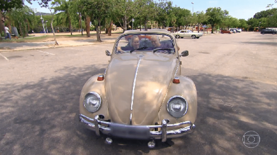 Ator Tonico Pereira coleciona dez carros antigos - Reprodução/TV Globo