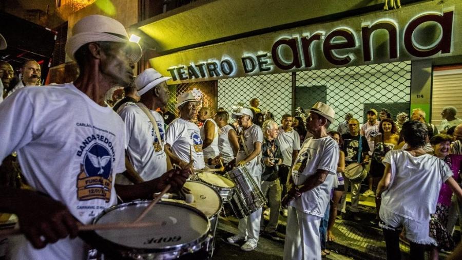 Desfile da Banda Redonda no centro de São Paulo, em 2017 - Reinaldo Canato /UOL