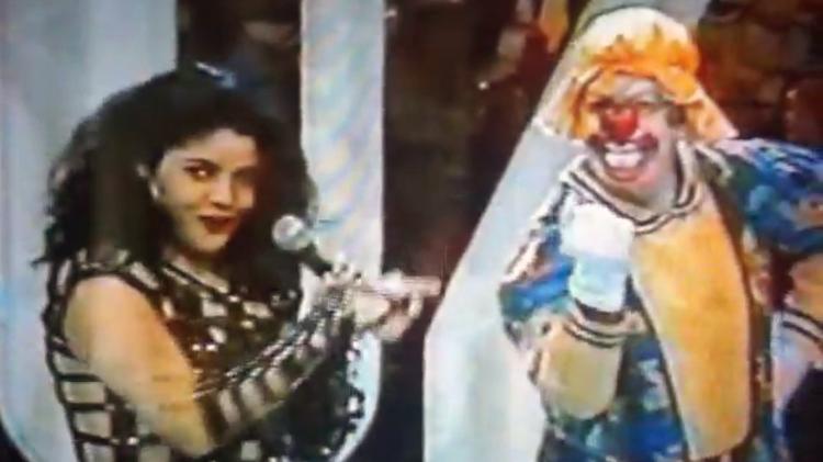 Beth Guzzo se apresenta no programa "Bozo" e dança ao lado do pai, Valentino Guzzo (Vovó Mafalda) - Reprodução/SBT - Reprodução/SBT