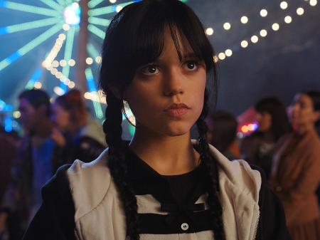 Wandinha, série da Netflix com Jenna Ortega, ganha 1ᵃˢ fotos