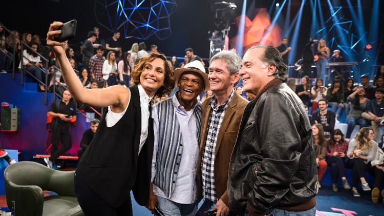 Camila Pitanga, Antonio Pitanga, Serginho e Tony Ramos no "Altas Horas" - Ramon Vasconcelos/Divulgação/TV Globo - Ramon Vasconcelos/Divulgação/TV Globo