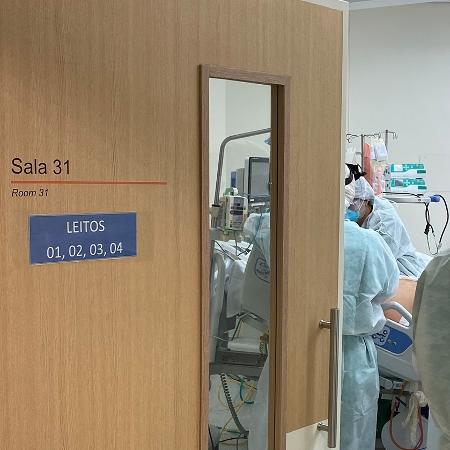 Para aumentar o número de leitos e estender atendimento de excelência, salas cirúrgicas e unidades de recuperação pós-anestésica foram adaptadas para funcionarem como UTI - Vinícius Quintão/FMUSP
