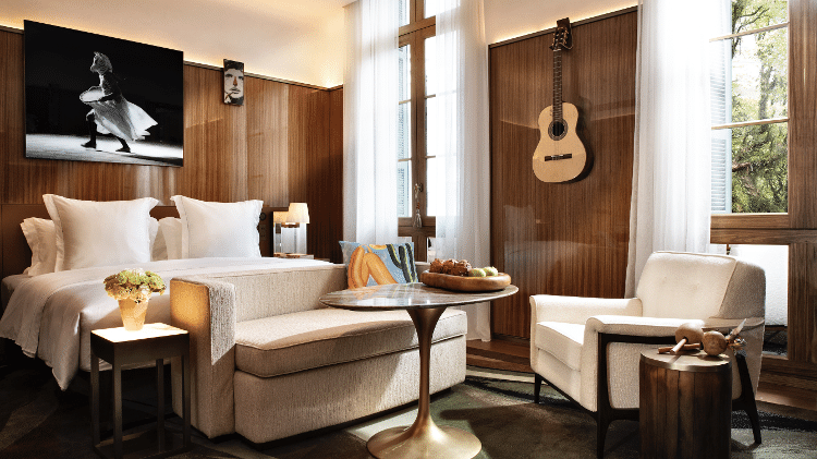 Quarto "Grand Premier" do Rosewood, em São Paulo