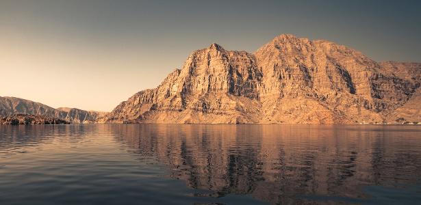 ¿Fiordos en el desierto?  Con un paisaje surrealista, Omán quiere ser famoso como Dubai