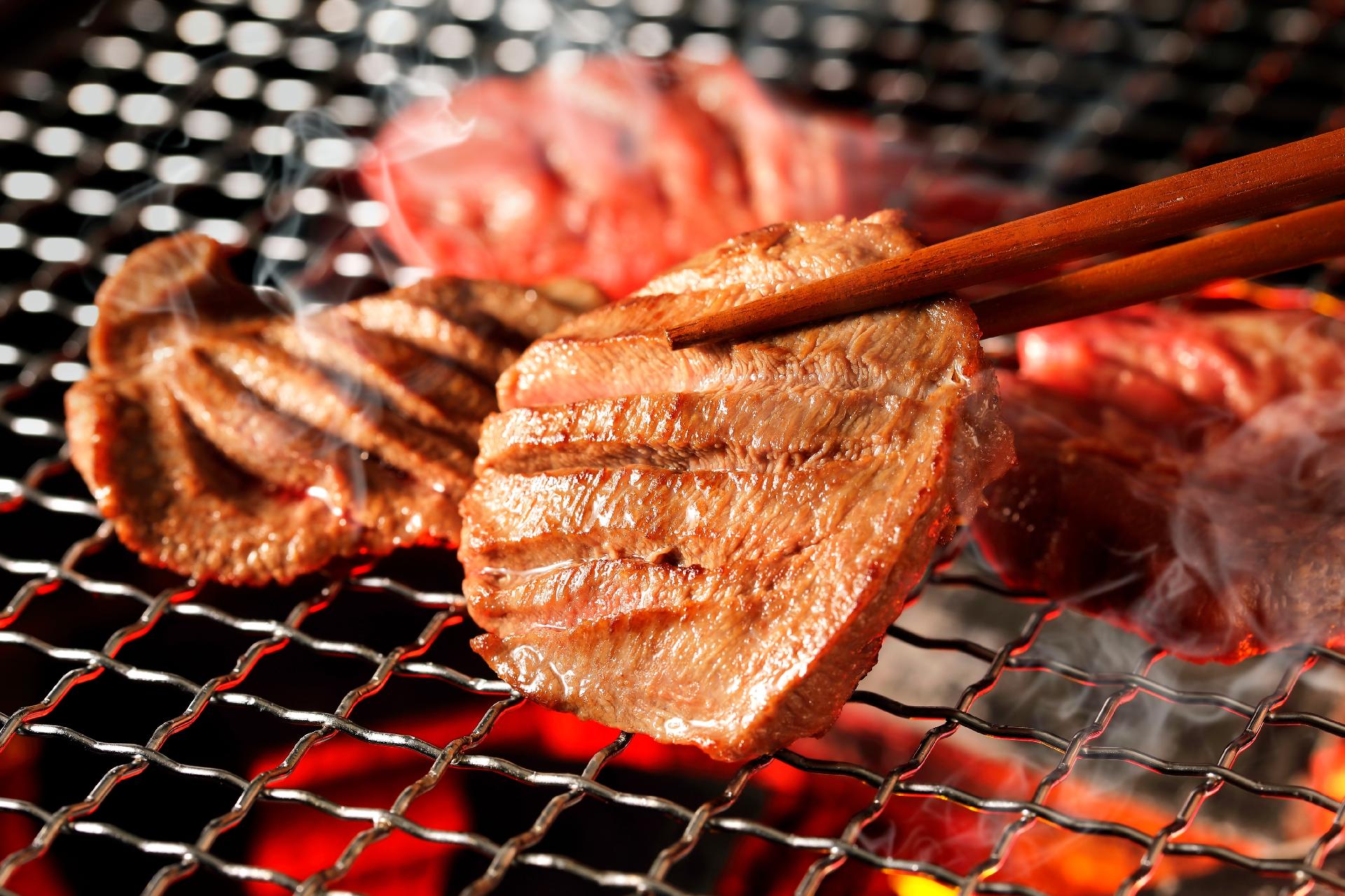 Fatias de língua bovina, à moda oriental: você vai rejeitar? - undefined