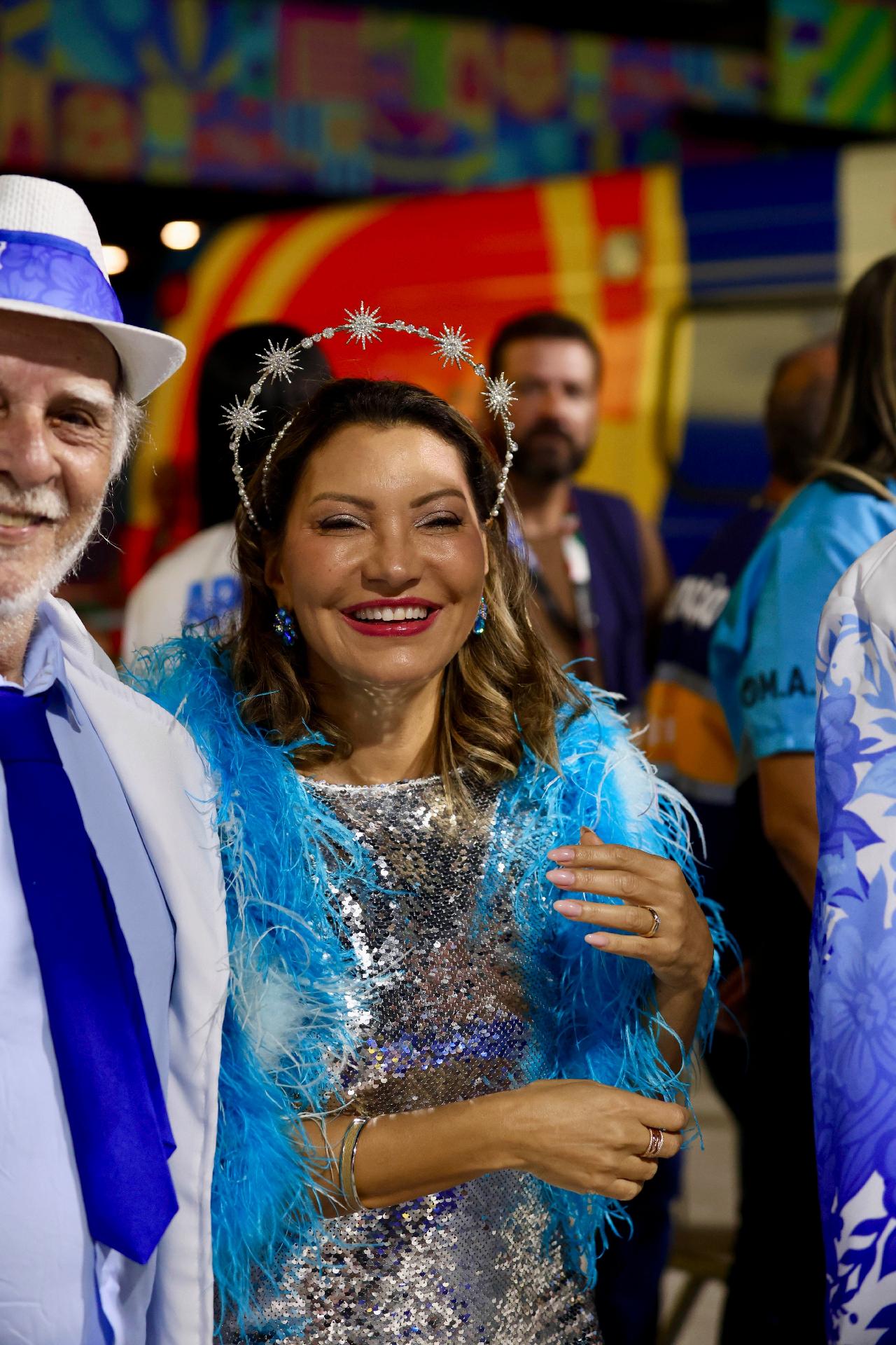 15.fev.2026 - Com enredo sobre o presidente Lula, Acadêmicos de Niterói abre os desfiles de carnaval do Grupo Especial no Rio - undefined