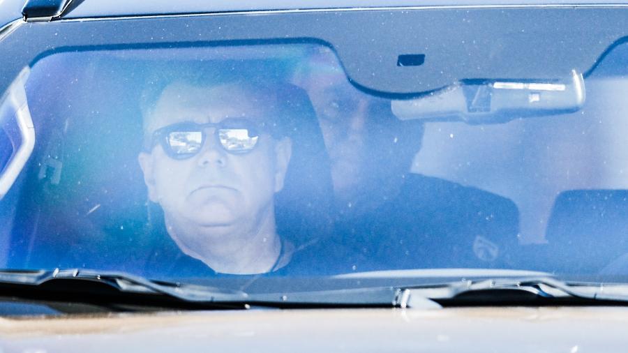 Jair Bolsonaro a caminho da Polícia Federal; ele terá de usar tornozeleira eletrônica