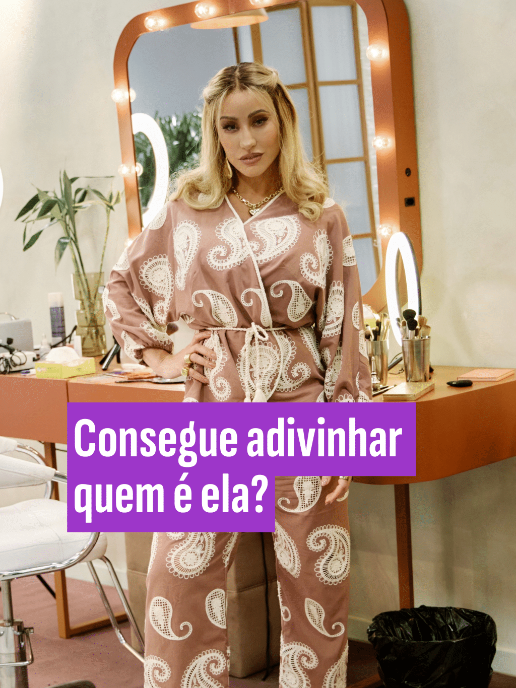 Sabrina Sato aparece irreconhecível para transformação de seu novo programa