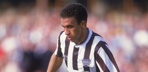 Mirandinha com a camisa do Newcastle - Getty Images