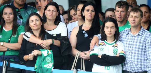 famílias chape - REUTERS/Paulo Whitaker - REUTERS/Paulo Whitaker