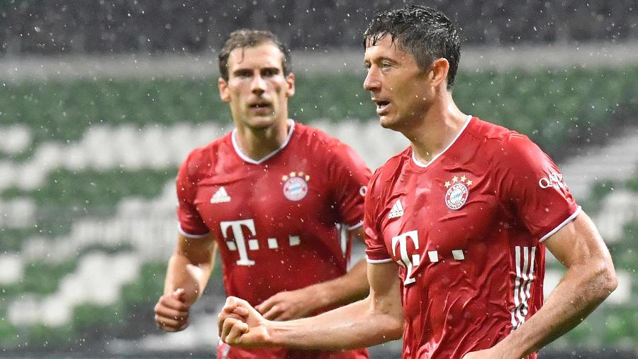 Lewandowski comemora gol do Bayern de Munique contra o Werder Bremen - Martin MEISSNER / POOL / AFP