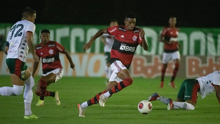 André Luiz se destacou no jogo do Flamengo e ganhou comparações com Bruno Henrique - Alexandre Vidal/Flamengo