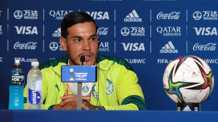 Gustavo Gómez em coletiva no estádio Al Nahyan, antes da final do Mundial - Fabio Menotti