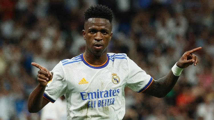 Vinicius Júnior comemora gol marcado pelo Real Madrid diante do Levante - Susana Vera/Reuters - Susana Vera/Reuters