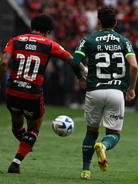 Gabigol e Raphael Veiga marcaram em Palmeiras x Flamengo, pela Supercopa do Brasil -  Mateus Bonomi/AGIF