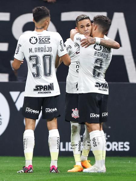 Eles não se davam bem no Corinthians e agora jogador expõe