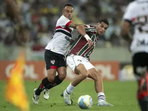 O São Paulo está parecendo arame liso: até cerca, mas não fura!