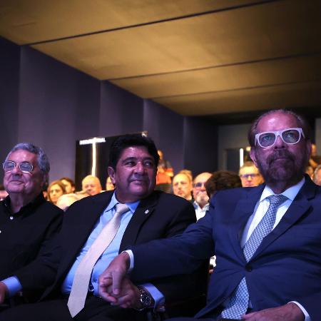 Reinaldo Carneiro (dir.) concorrerá ao cargo deixado por Ednaldo Rodrigues Reinaldo Carneiro (dir.) concorrerá ao cargo deixado por Ednaldo Rodrigues