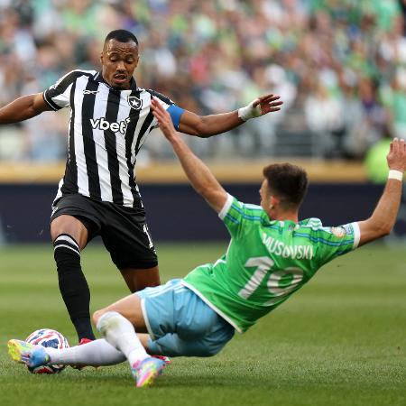 Marlon Freitas, do Botafogo, em jogo contra o Seattle Sounders pelo Mundial Marlon Freitas, do Botafogo, em jogo contra o Seattle Sounders pelo Mundial