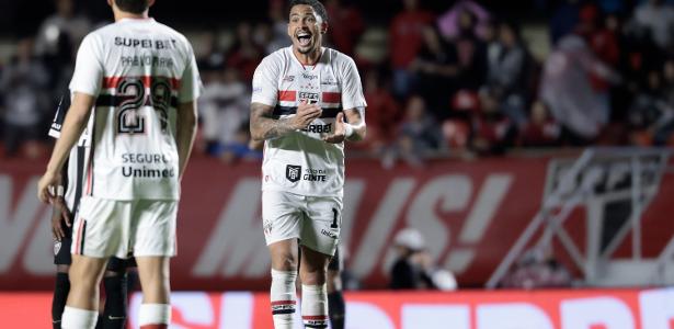 O fantasma do rebaixamento vai deixando de assustar os são-paulinos!