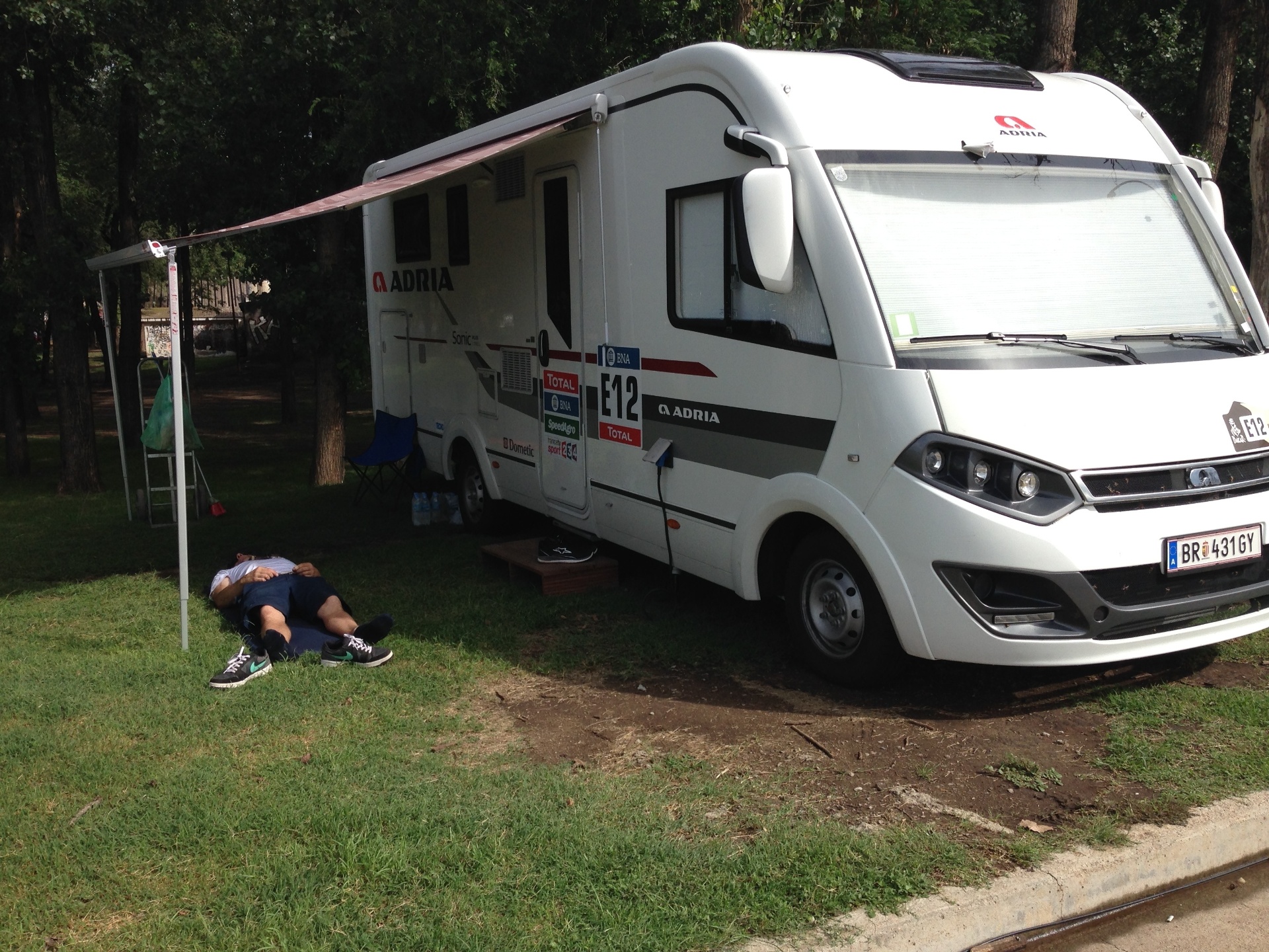 Os 'perrengues' dos pilotos no acampamento do Dacar - Brunno Carvalho / UOL