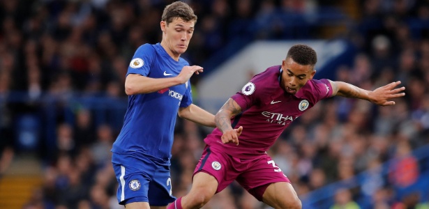 Gabriel Jesus, do Manchester City, disputa bola com Christensen, do Chelsea - Eddie Keogh/Reuters - Eddie Keogh/Reuters
