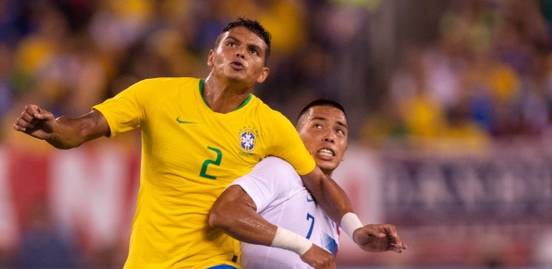 Thiago Silva, titular na Copa, manteve a vaga na seleção no primeiro jogo após a eliminação - Pedro Martins / MoWA Press