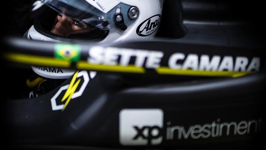 Sergio Sette Camara durante teste na Super Fórmula japonesa - Sho Tamura/Red Bull Content Pool 