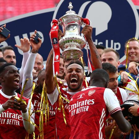 Arsenal comemora conquista da Copa da Inglaterra de 2020 no Wembley vazio - Marc Atkins/Getty Images